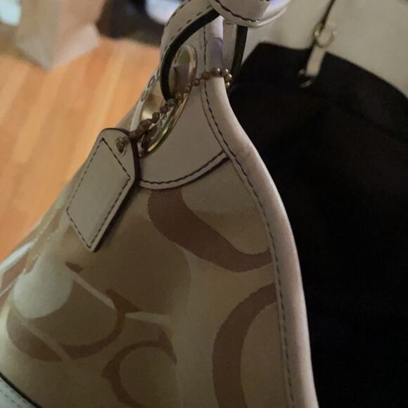 Coach Signature Optic leather C handbag - Picture 6 of 8